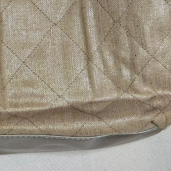 Ulta Beauty Linen Silver PVC Trimmed Poly Lined Quilted Snap Closure Tote Bag - Picture 4 of 16